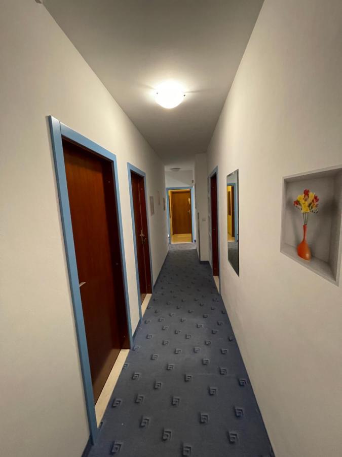 Apartmens And Rooms Madunic V Split Exterior photo